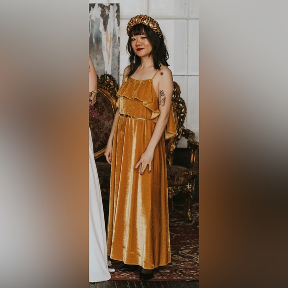 Vintage crushed velvet golden yellow dress - Picture 4 of 7